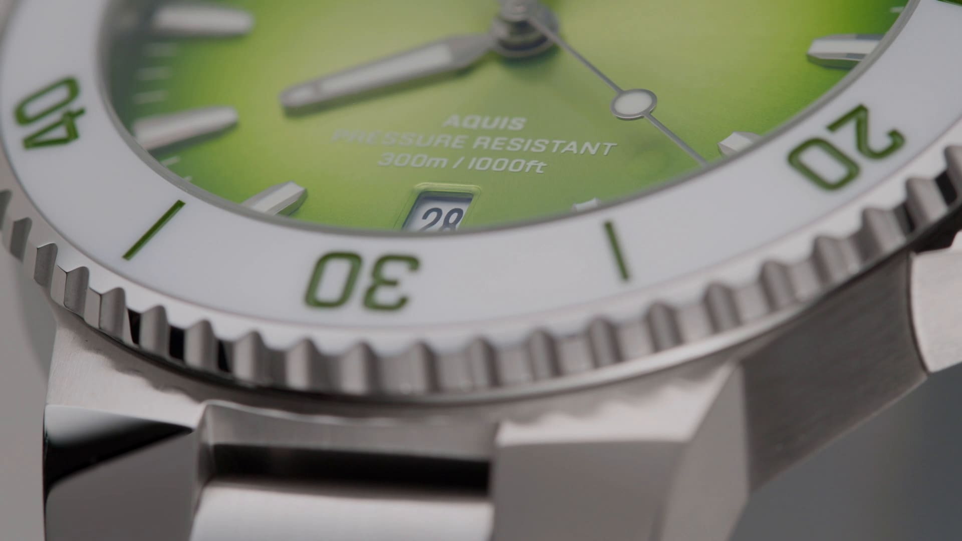 Aquis Date Taste of Summer - 01 733 7787 4137-07 8 22 04PEB | Oris