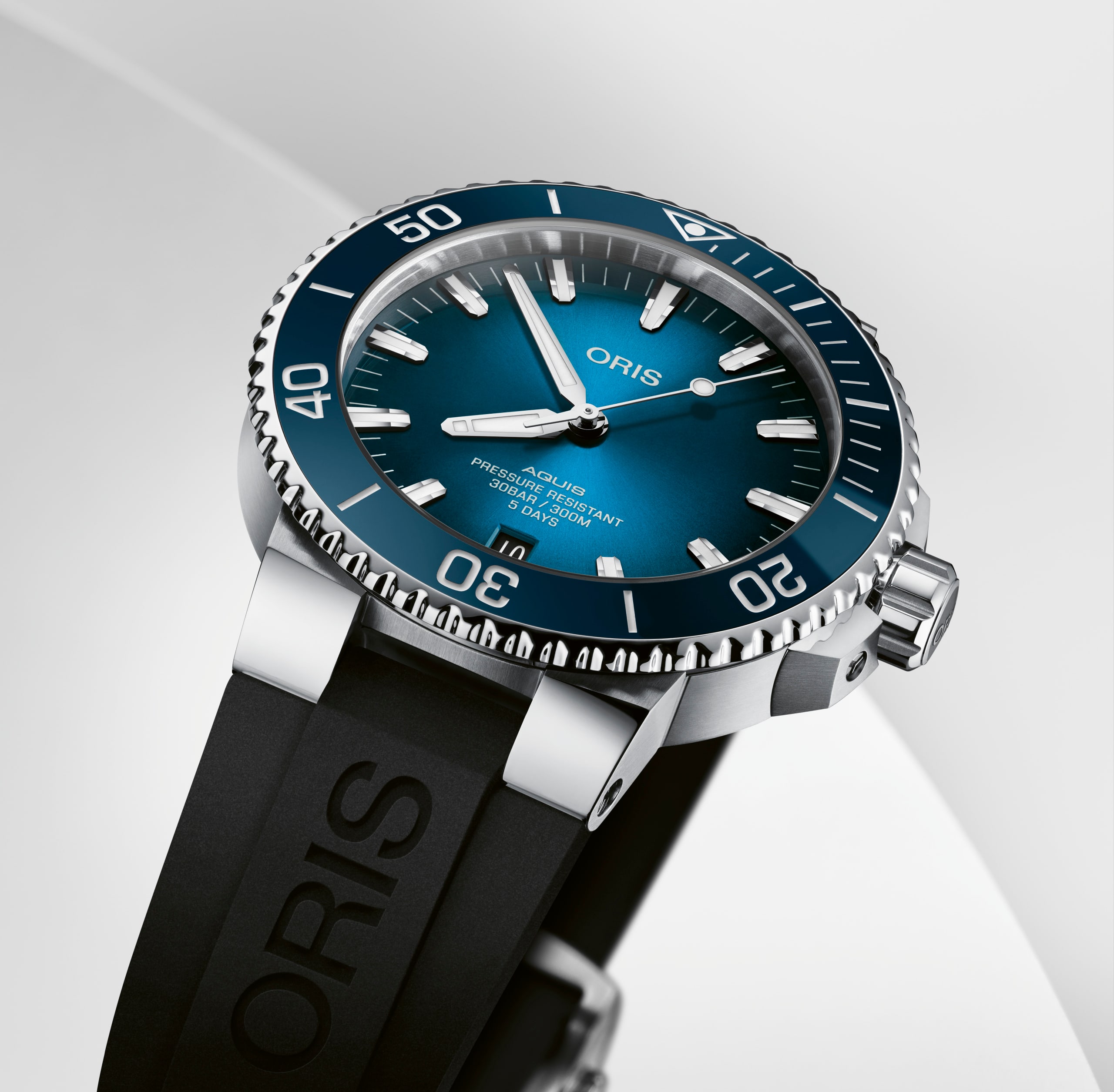 豪利时Aquis 400自主机芯日历腕表- 01 400 7763 4135-07 4 24 74EB | Oris