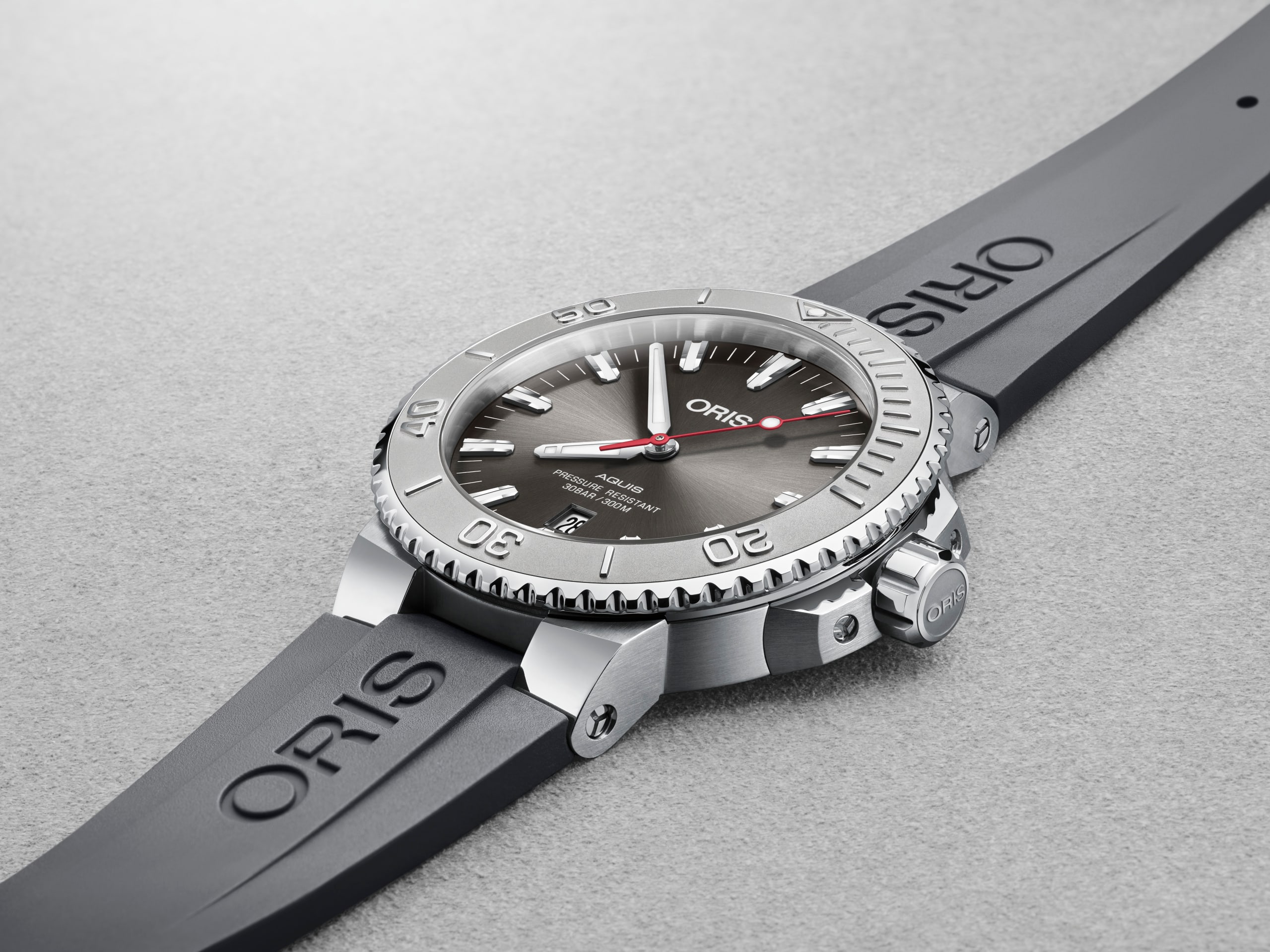 Oris aquis grey rubber strap sale