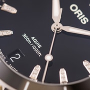 01 733 7792 4194-07 4 19 64FC - Aquis Date Diamonds