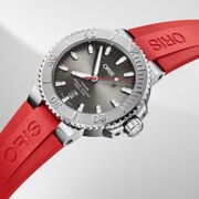 01 733 7730 4153-07 4 24 66EB - Oris Aquis Date Relief