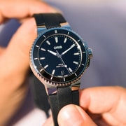 01 733 7792 4194-07 4 19 64FC - Aquis Date Diamonds