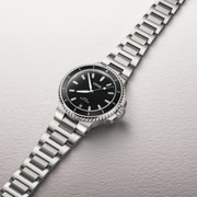 01 733 7792 4194-07 8 19 05P - Aquis Date Diamonds