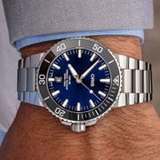 01 733 7730 4135-07 8 24 05PEB - Oris Aquis Date