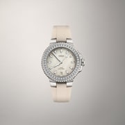 01 733 7792 4956-07 4 19 61FC - Aquis Date Diamonds