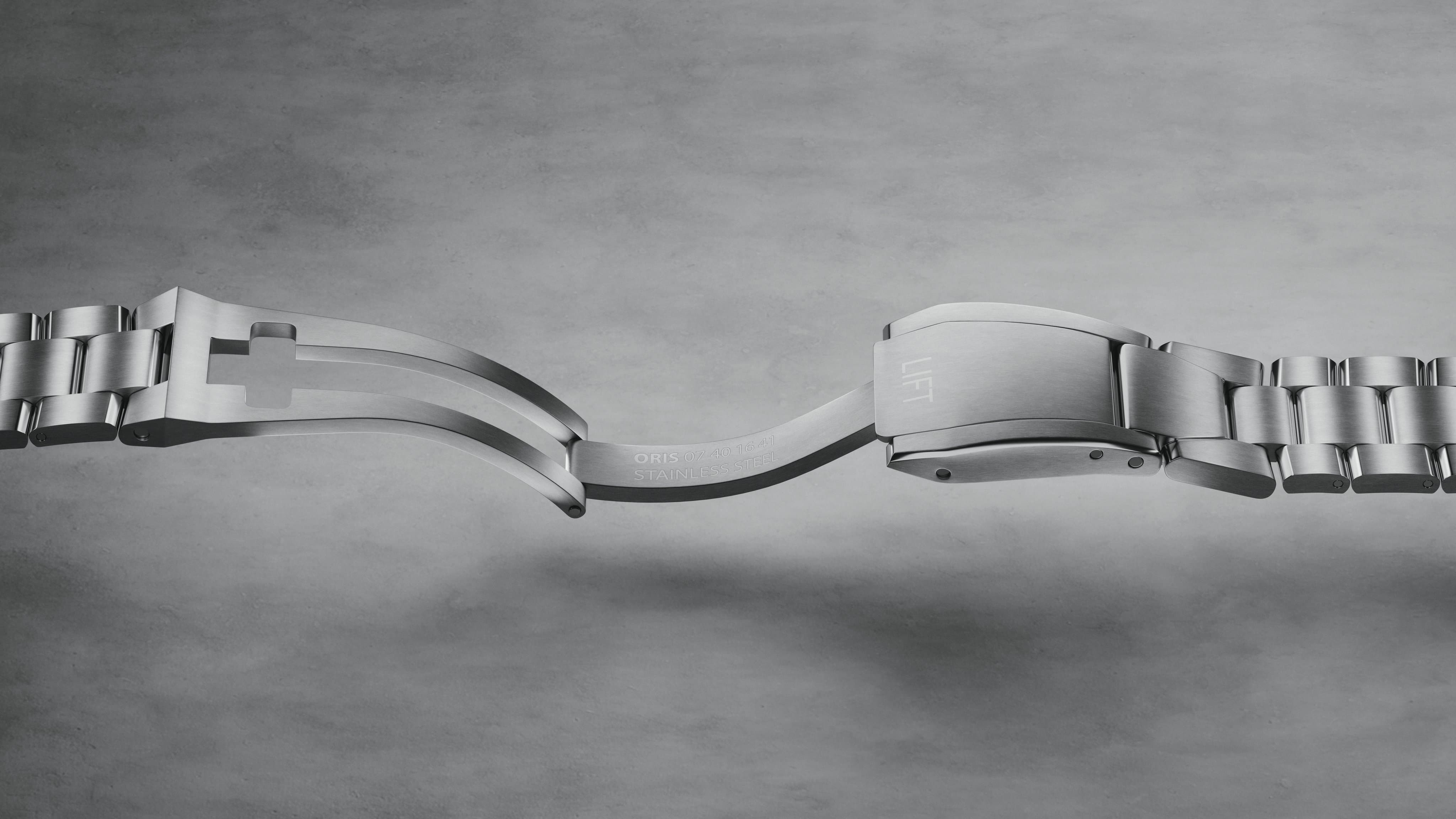 01 733 7805 4164-07 8 20 04LC - ProPilot Date