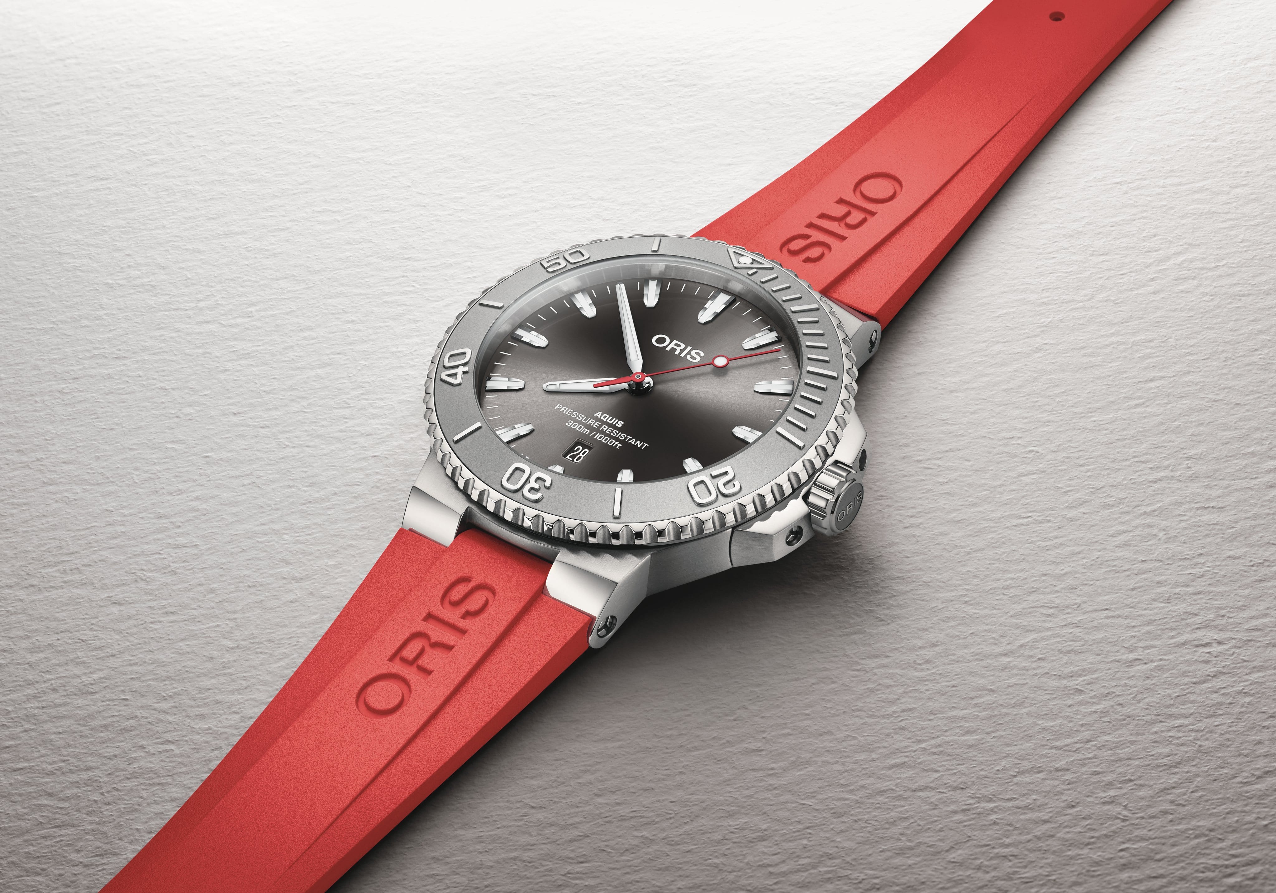 Aquis Date Relief - 01 733 7789 4153-07 4 23 36FC | Oris