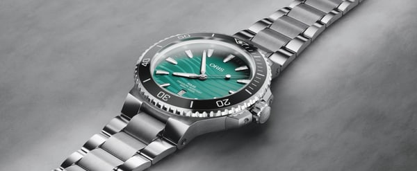 01 733 7789 4197-Set_Yangtze Jiangtun LE