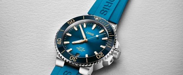 01 400 7769 4125-07 4 22 75FC - Aquis Date Calibre 400 Bi-Colour