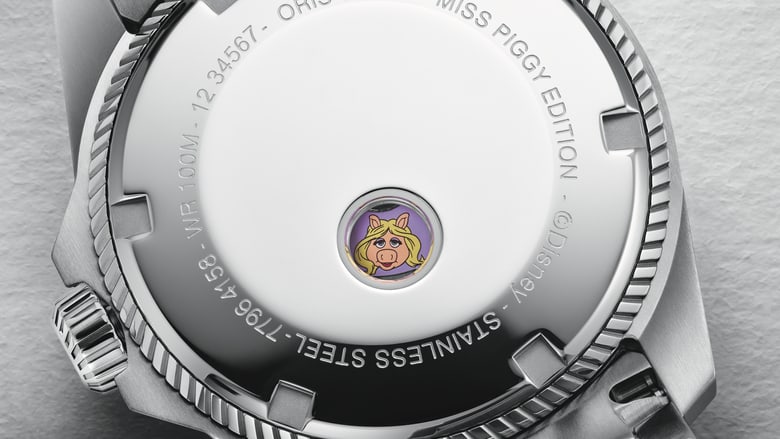 01 531 7796 4158-07 8 17 05LC - ProPilot X Miss Piggy Edition