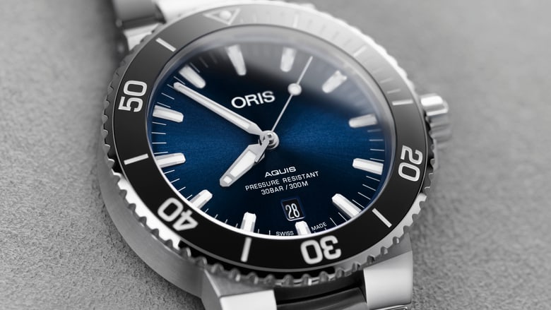 01 733 7730 4135-07 8 24 05PEB - Oris Aquis Date