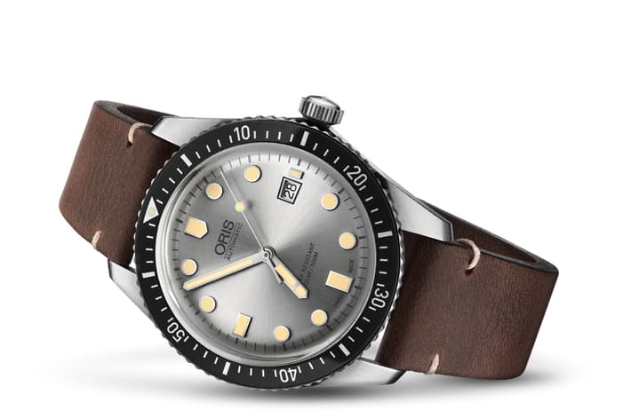 Image of Divers Sixty-Five