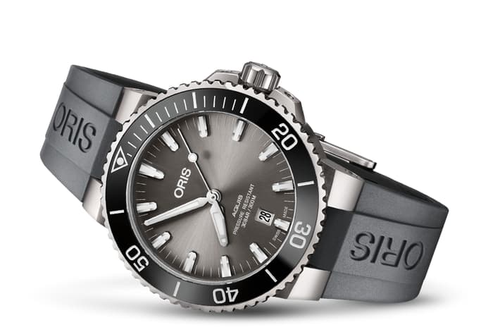 Image of Aquis Titanium Date