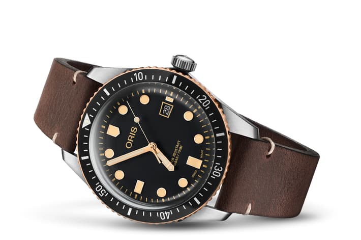 Image of Divers Sixty-Five
