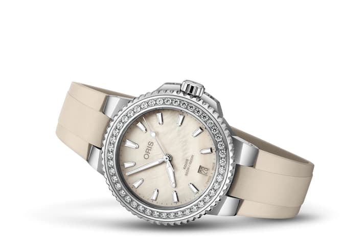 Image of Aquis Date Diamonds